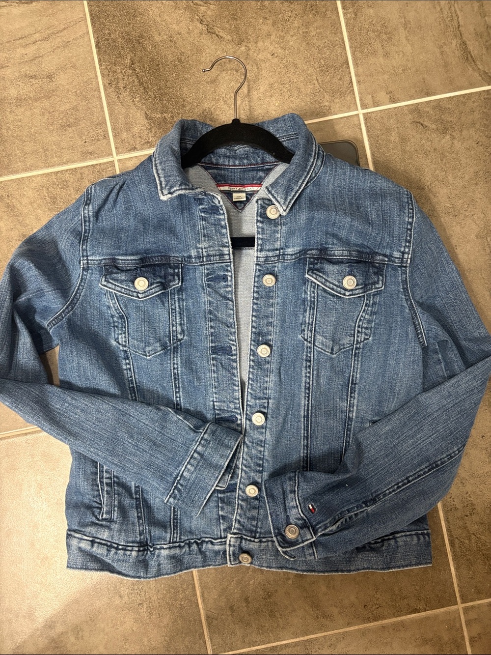 Tommy Hilfiger Light Blue Denim Trucker Jacket size L women’s jean jacket